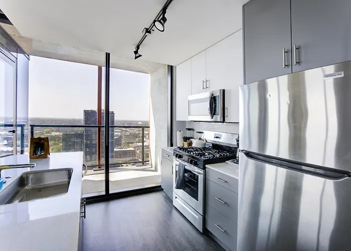 Appartamento 2br Designer Loft Modern Luxe In Center