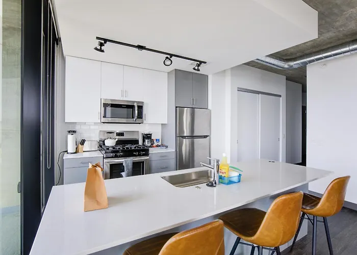 2br Designer Loft Modern Luxe In Center Appartamento Chicago