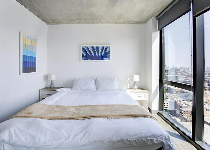 2br Designer Loft Modern Luxe In Center