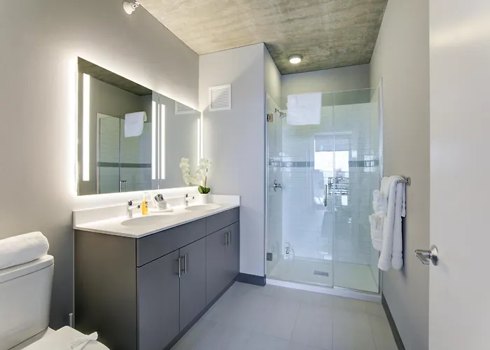 2br Designer Loft Modern Luxe In Center Appartamento Chicago
